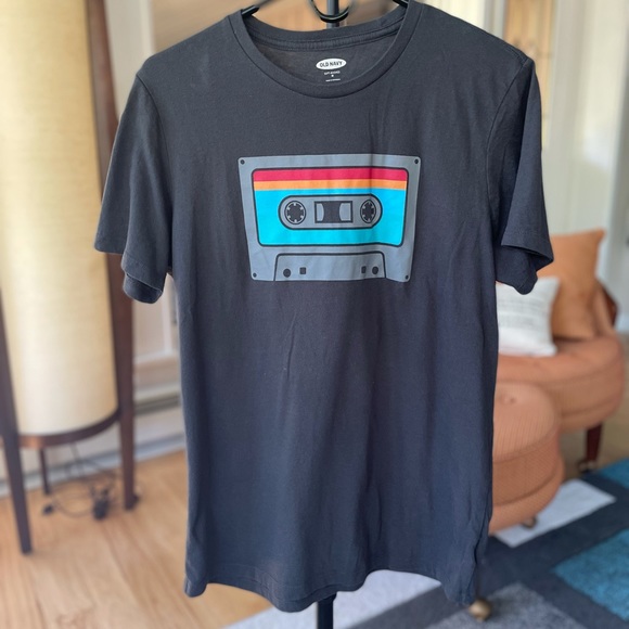 2 Big Boys Medium T-Shirts, Nice Condition, Soft shirts, Boys Tops, Old Navy - Picture 7 of 9